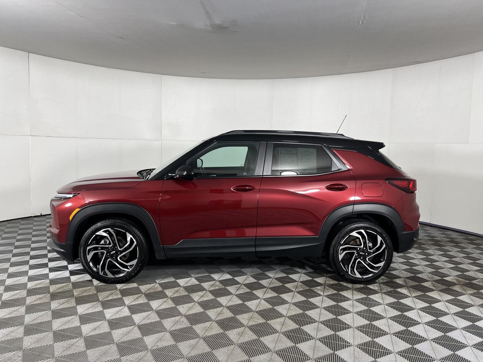 Used 2024 Crimson Metallic Chevrolet RS image 28
