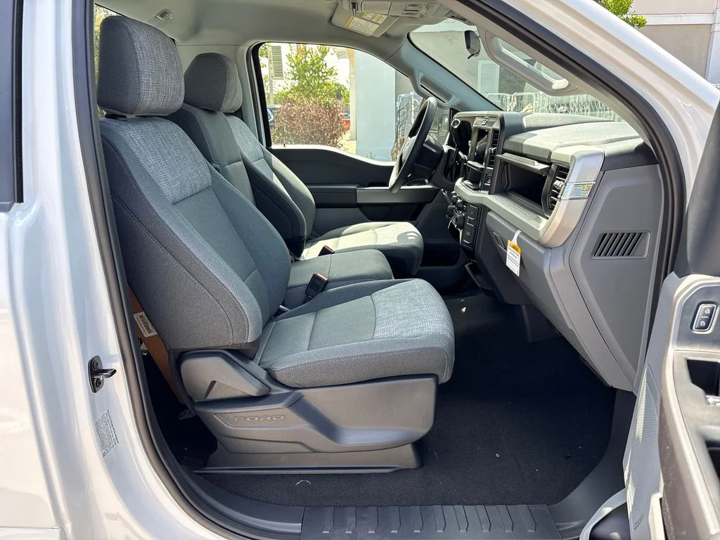 New 2026 White Ford XLT image 5