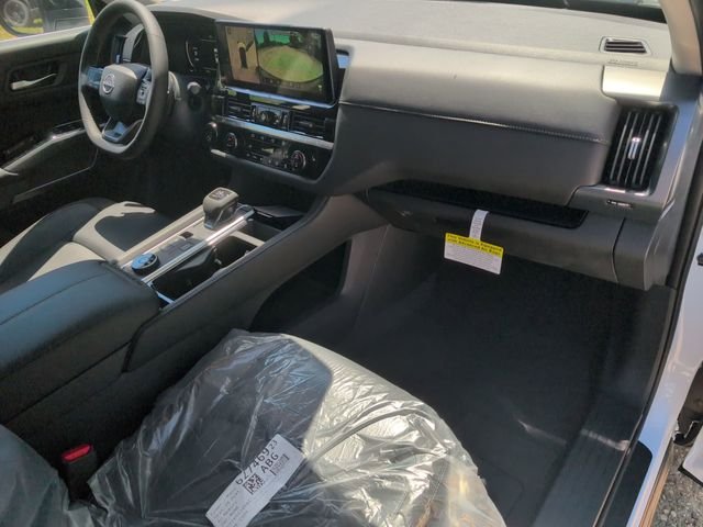 New 2026 Everest White Pearl TriCoat Nissan SL image 29
