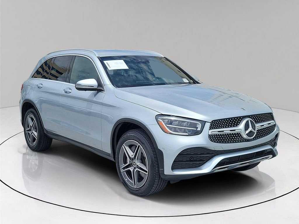 Certified Used 2022 Silver Mercedes-Benz GLC 300 image 1