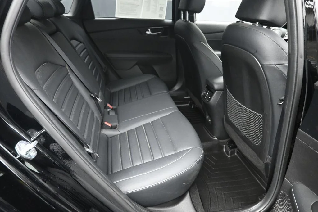 Used 2023 Black Kia GT-Line image 10