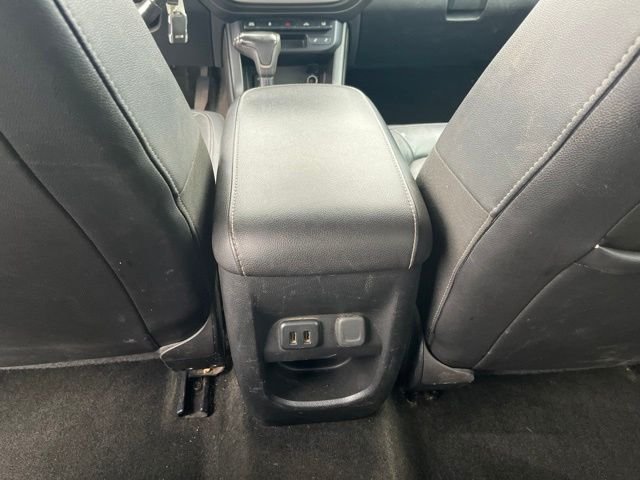 Used 2017 Silver GMC SLT image 14