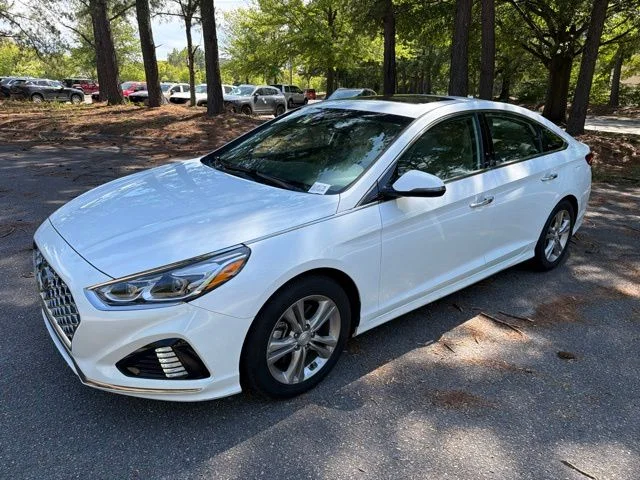 Used 2019 White Hyundai Limited image 1