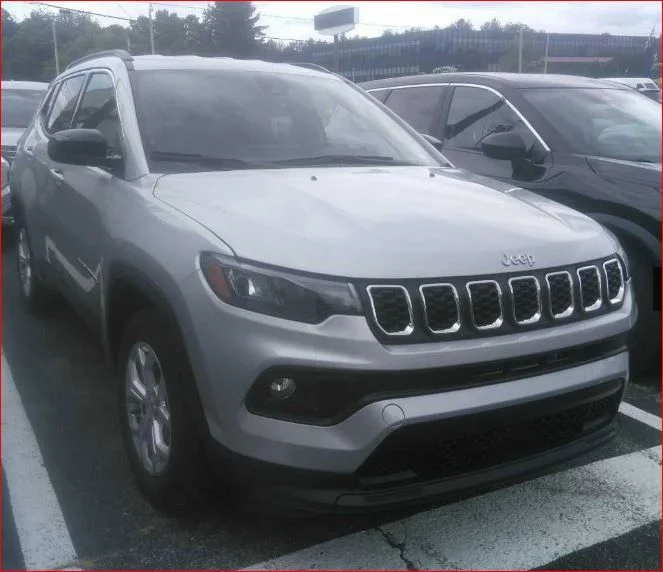 2024 Jeep Compass Latitude 4X4's photo