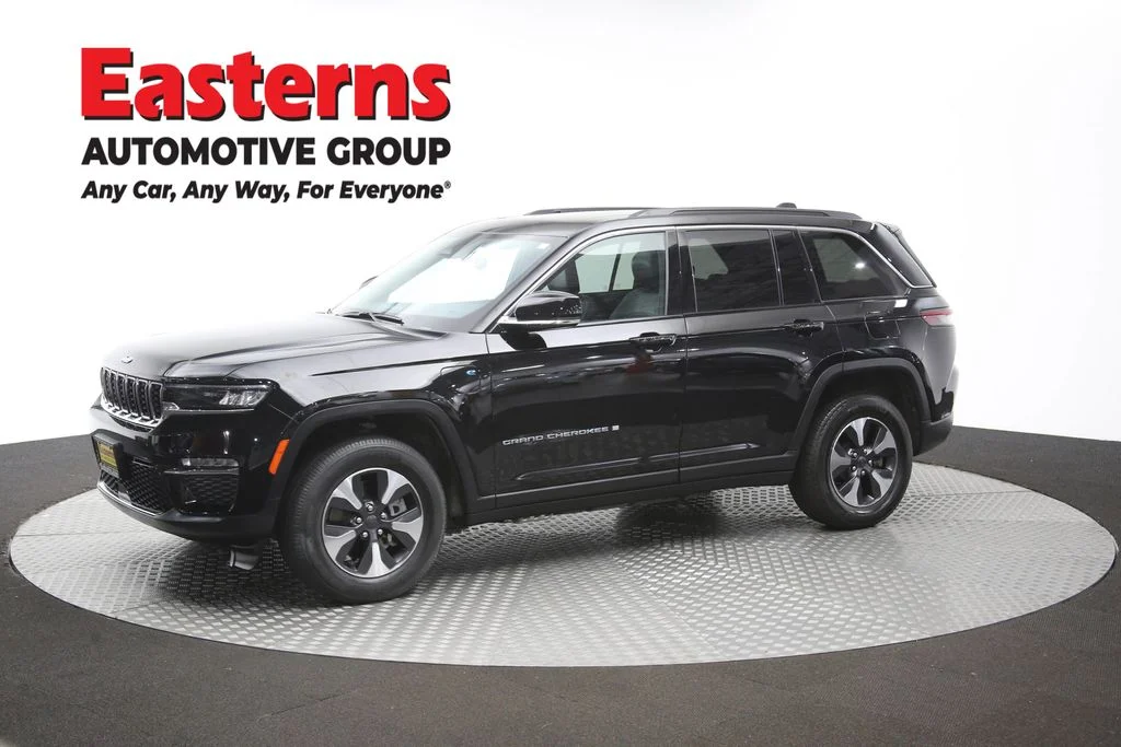 Used 2024 Black Jeep 4xe image 61