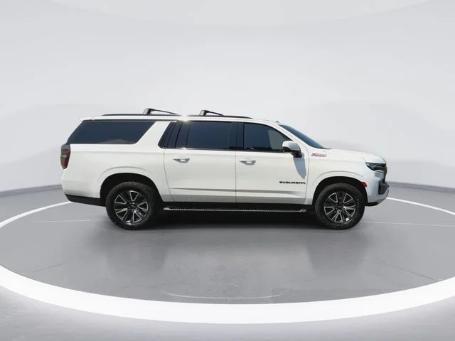 Used 2024 White Chevrolet Z71 image 12