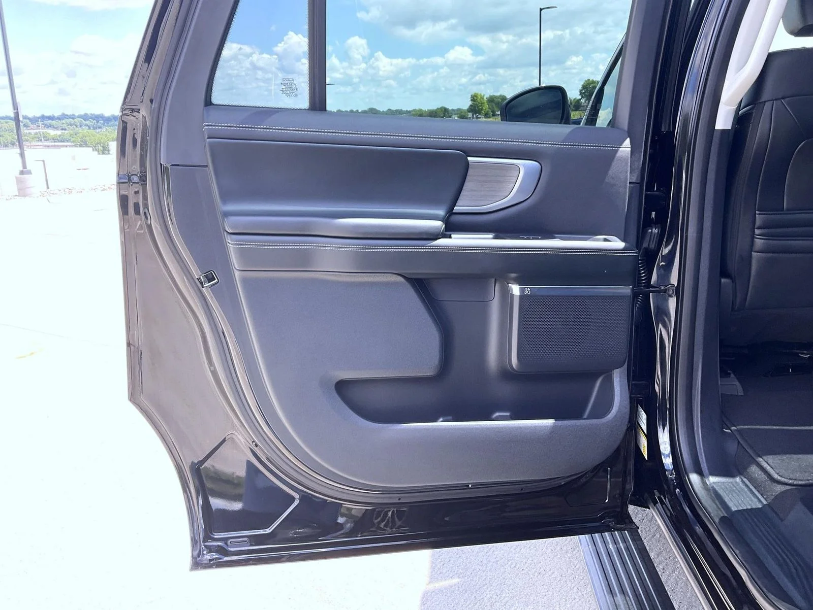Used 2025 Black Ford Platinum image 18