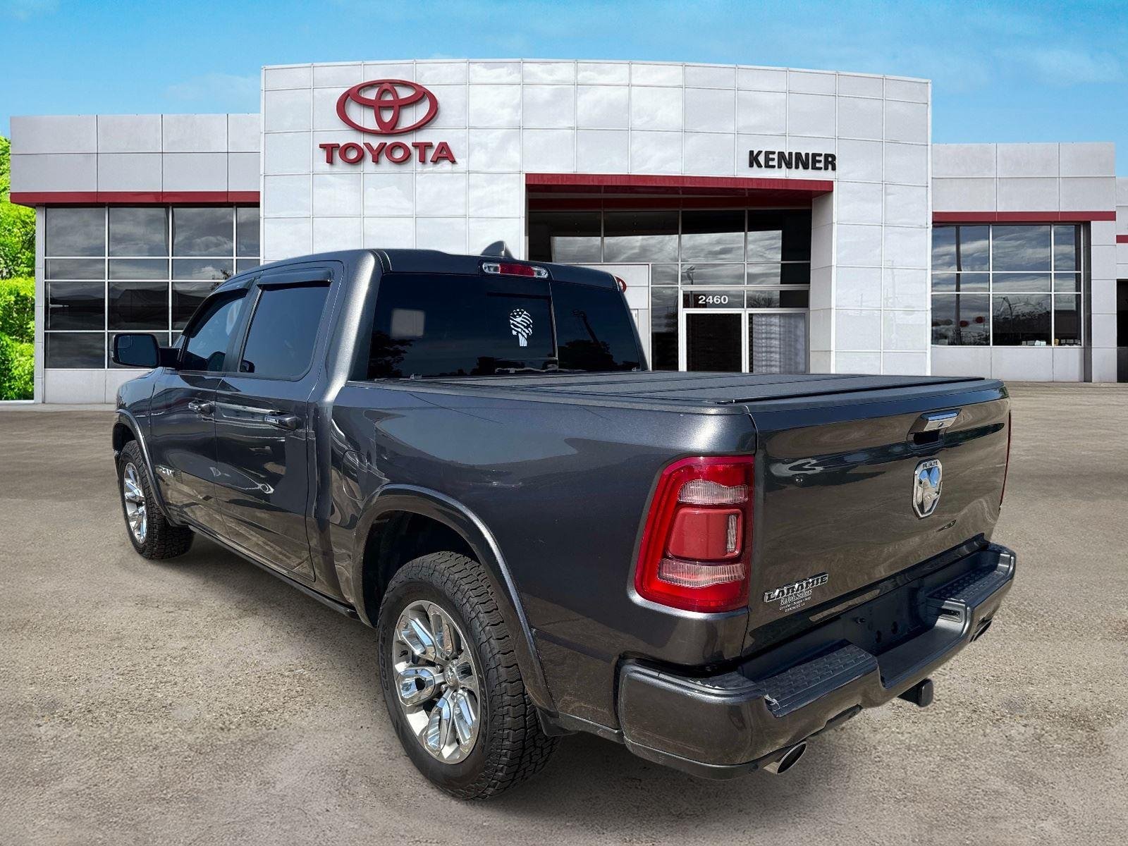 Used 2021 Granite Crystal Metallic Clearcoat Ram Laramie image 5