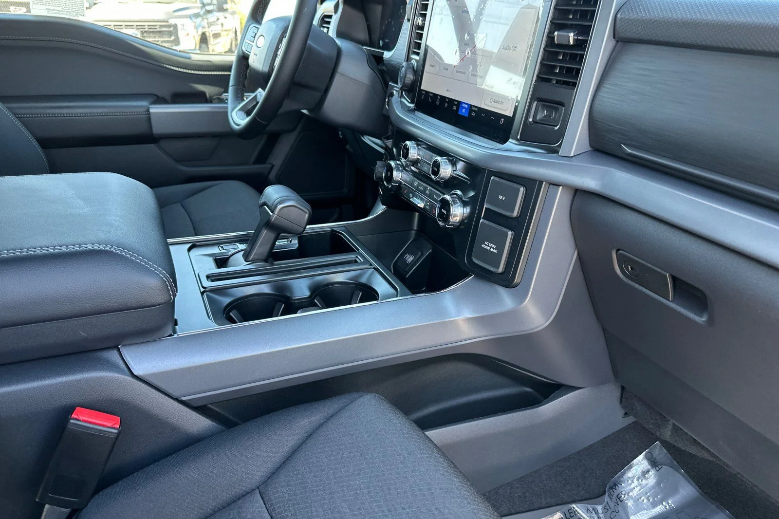 New 2026 Agate Black Metallic Ford XLT image 18