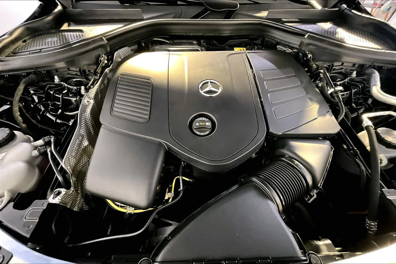 New 2026 Obsidian Black Metallic Mercedes-Benz GLC 300 image 14