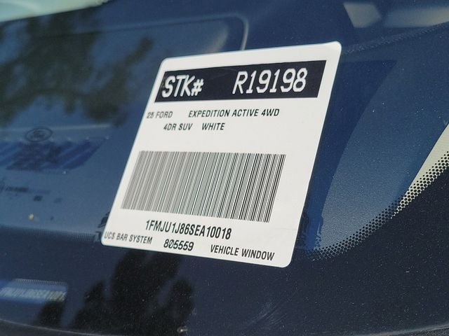 Certified Used 2025 Oxford White Ford Active image 32