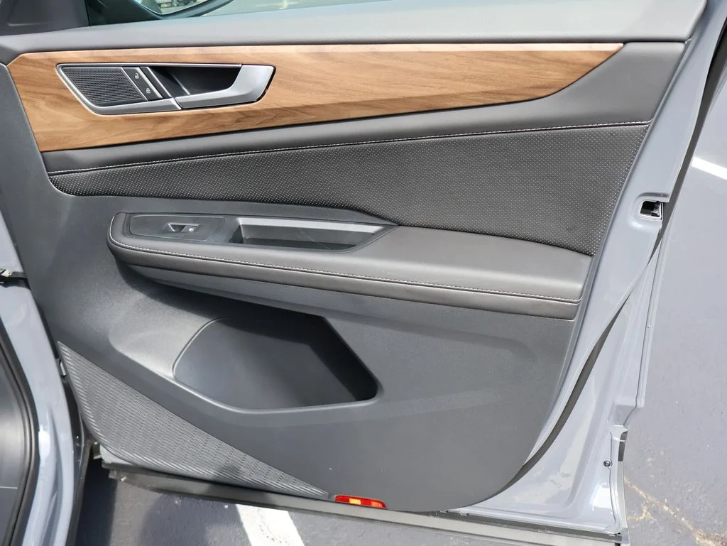 New 2026 Gray Volkswagen 2.0T SE w/Technology image 39