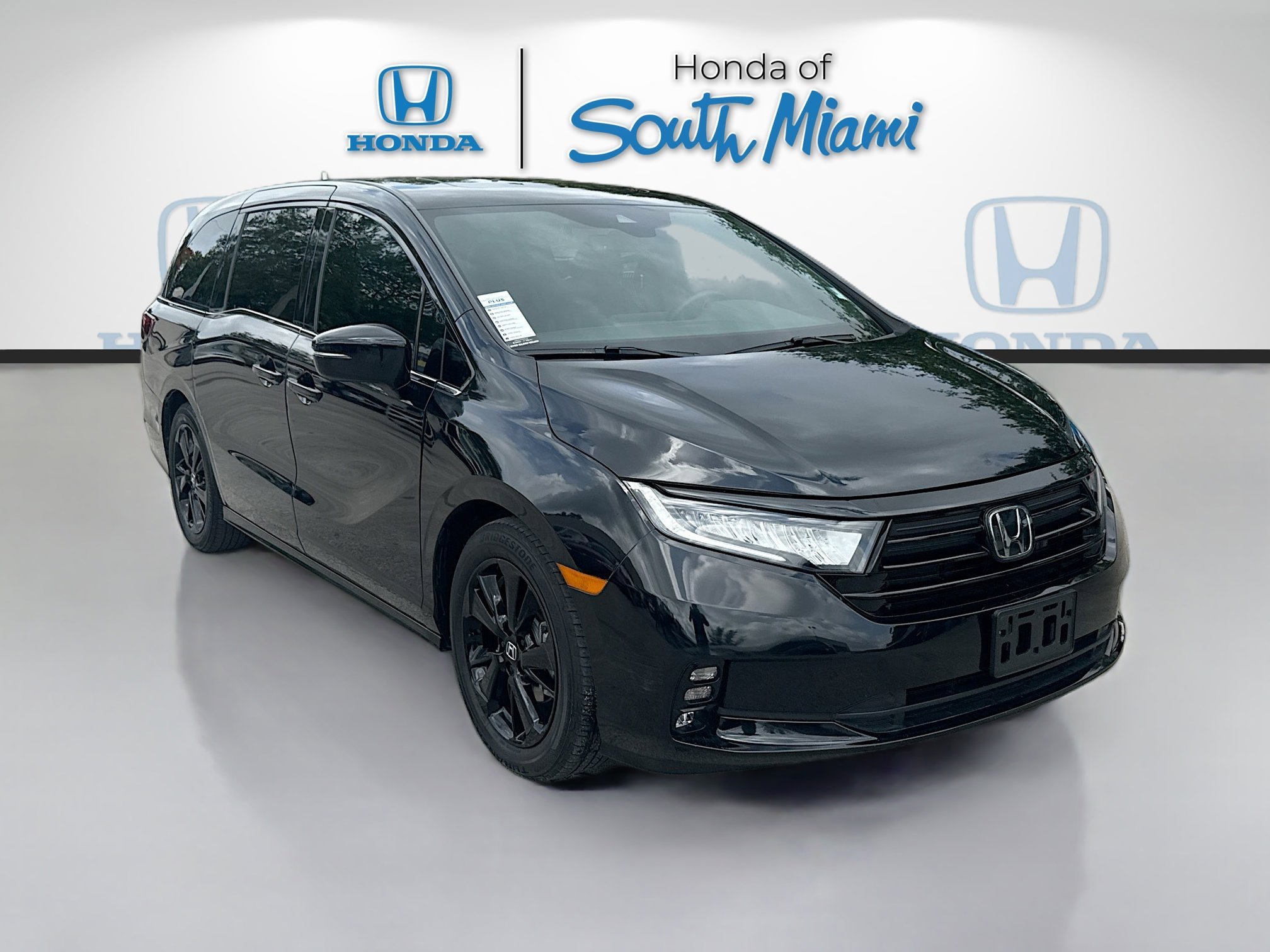 2023 Honda Odyssey SPORT's photo