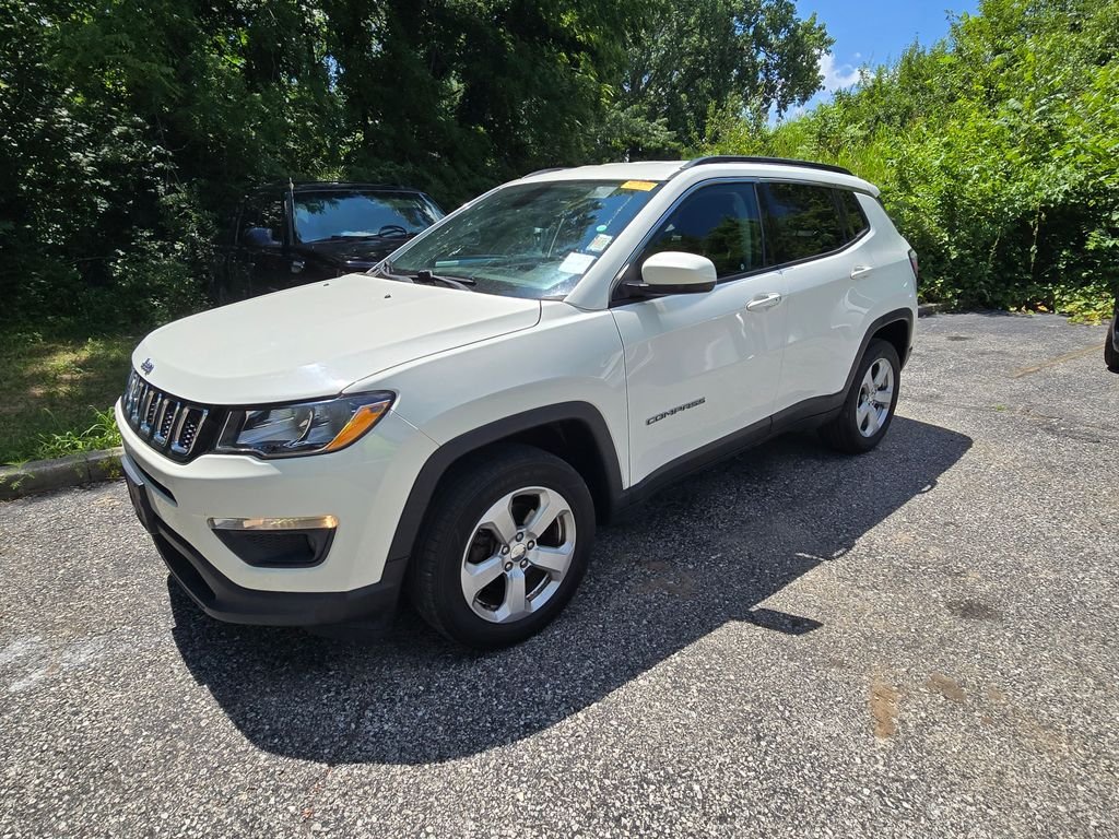 Used 2018 Jeep Compass Latitude with VIN 3C4NJDBBXJT314915 for sale in Kansas City