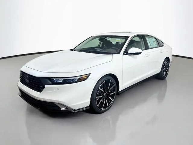 New 2026 Platinum White Pearl Honda Touring image 3
