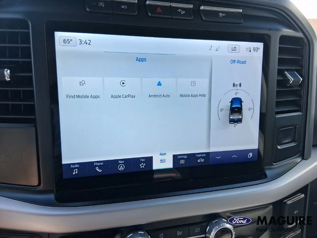 Used 2023 White Ford XLT image 16