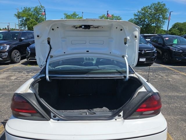 Used 2001 White Pontiac GT image 5