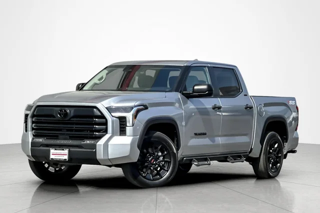2024 Toyota Tundra 4WD SR5