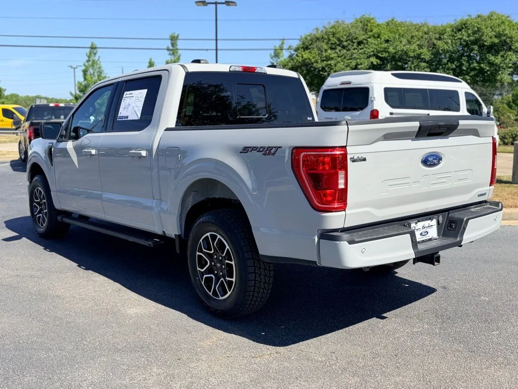 Used 2023 White Ford XLT image 9