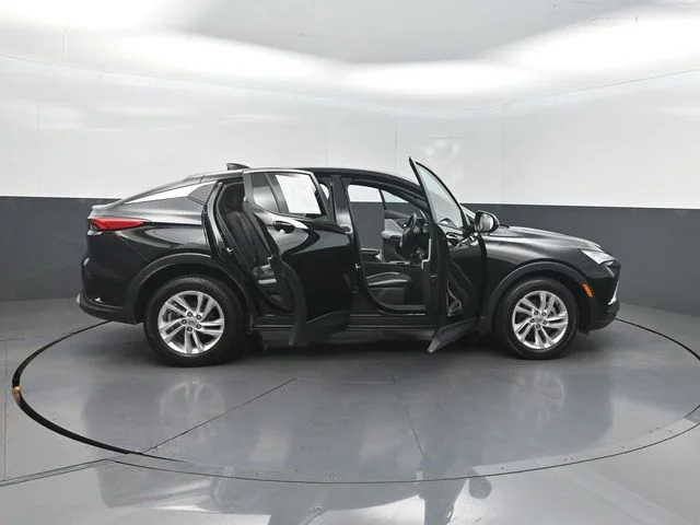 Used 2024 Black Buick Preferred image 31