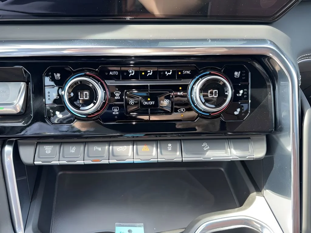 New 2026 Glacier White Tricoat GMC Denali Ultimate image 21