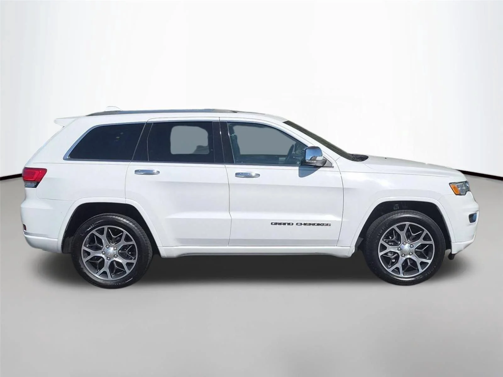 Used 2020 Bright White Clearcoat Jeep Overland image 6