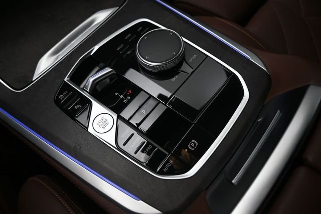 Used 2024 Gray BMW sDrive40i image 9