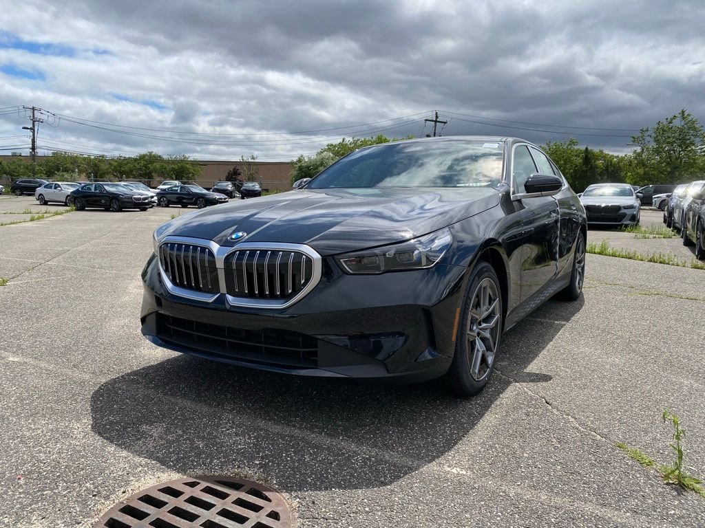 2027 BMW 5 Series 530i xDrive Sedan's photo