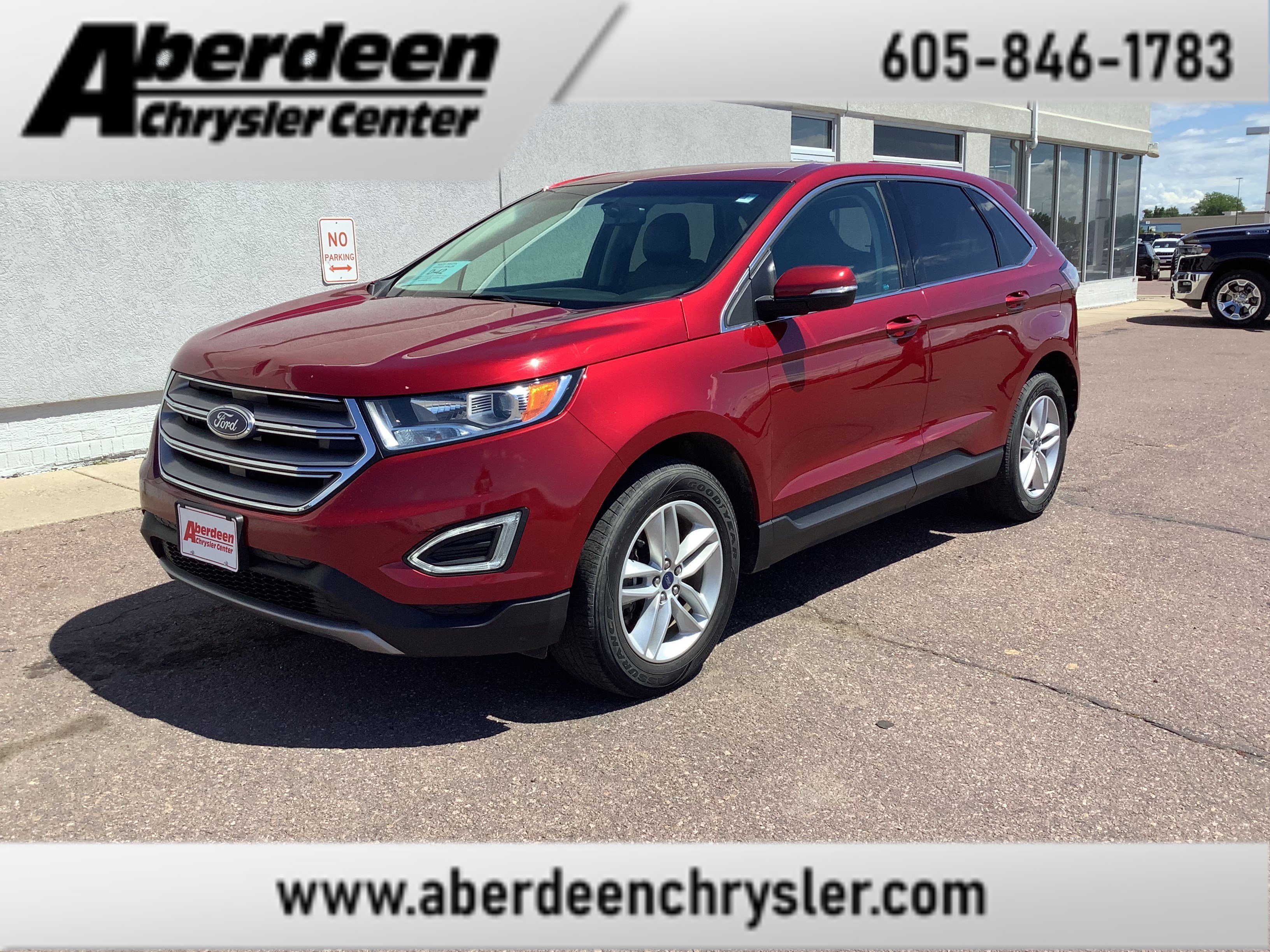 Used 2018 Red Ford SEL image 1