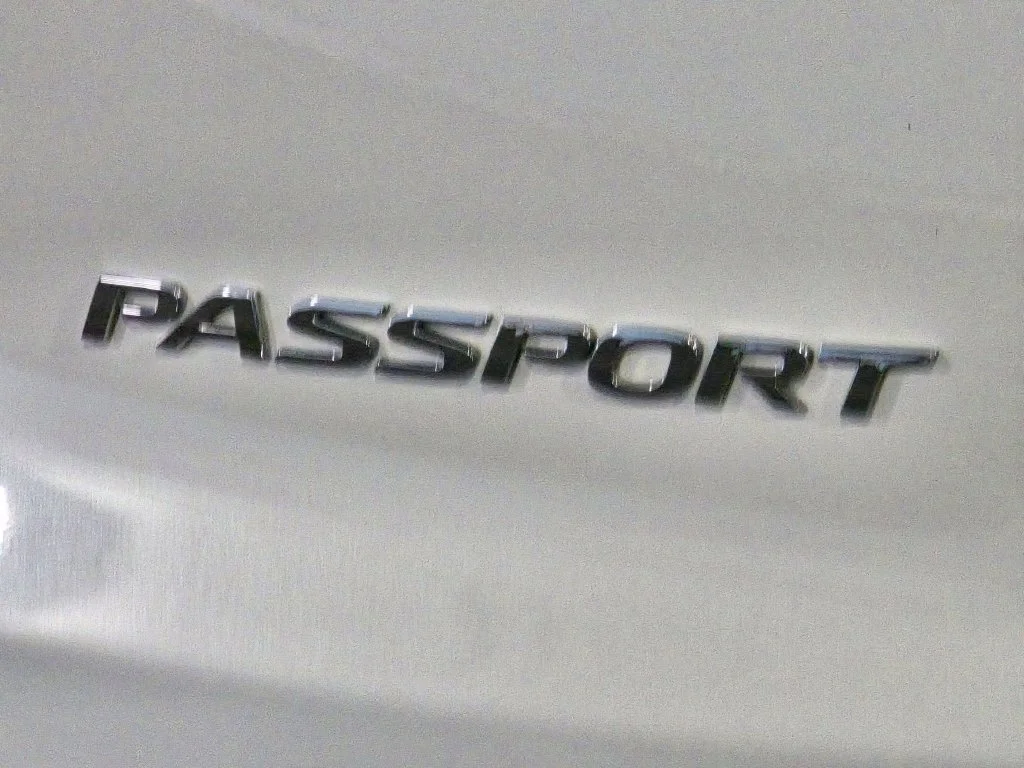 Used 2022 White Honda EX-L image 11