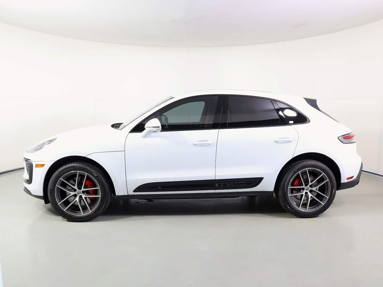 Used 2022 White Porsche S image 2