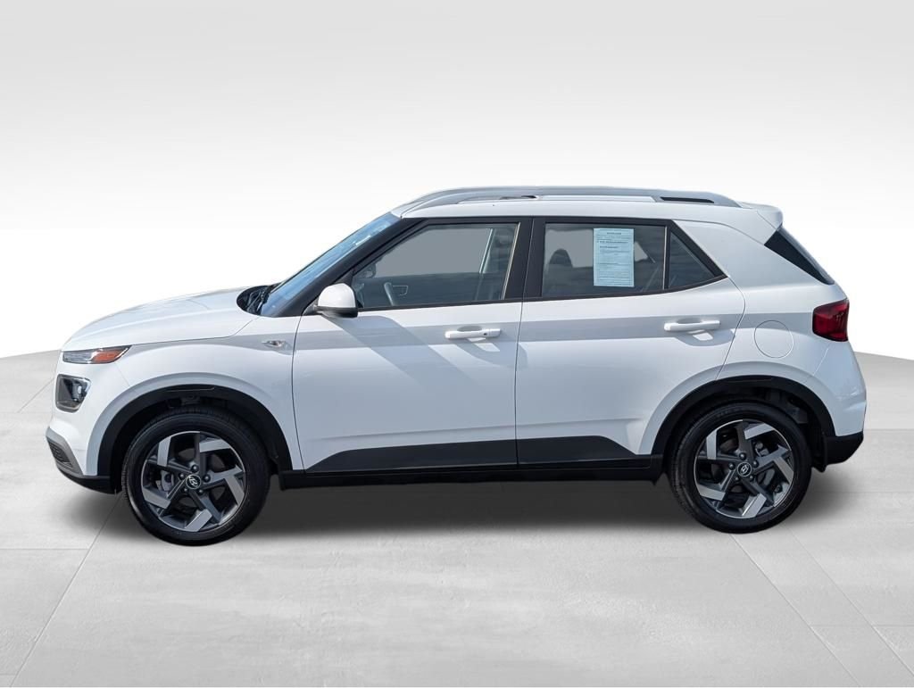 Used 2026 Lunar White Hyundai SEL image 10