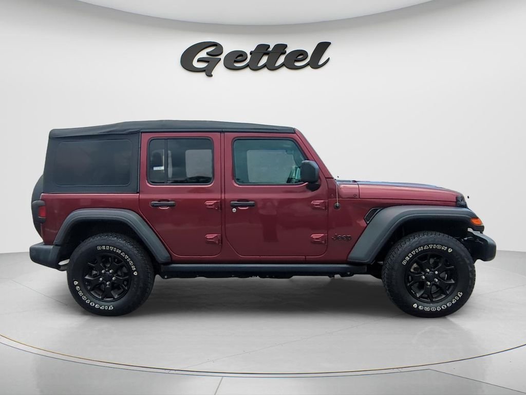 Used 2021  Jeep Unlimited Willys image 4