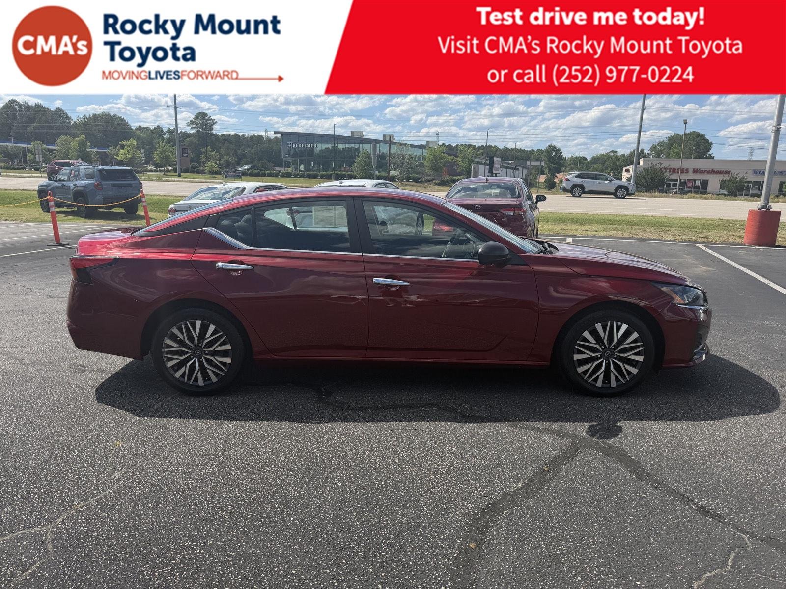 Used 2025 Scarlet Ember Nissan SV image 8