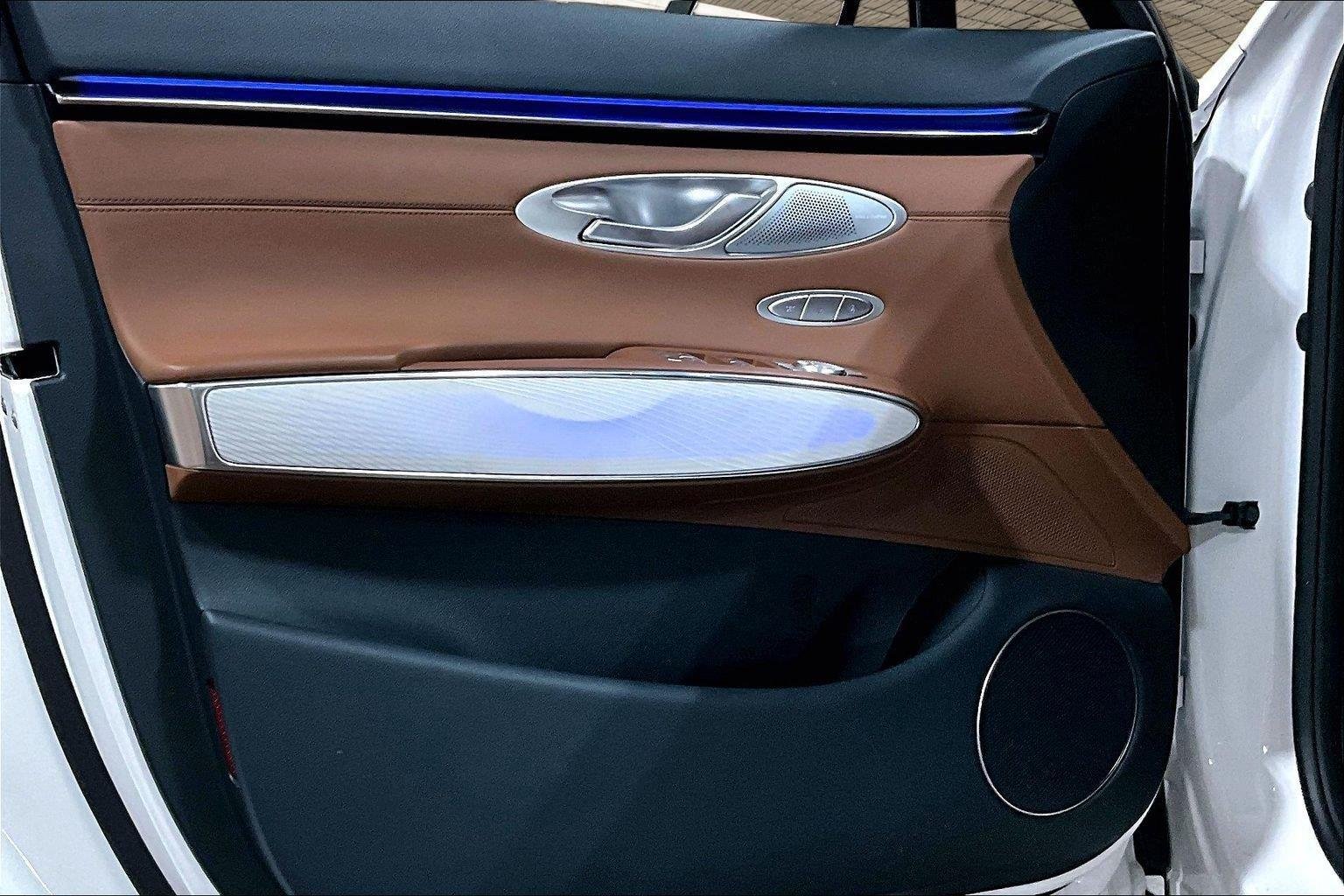 2026 GENESIS GV70 Advanced - Photo 8