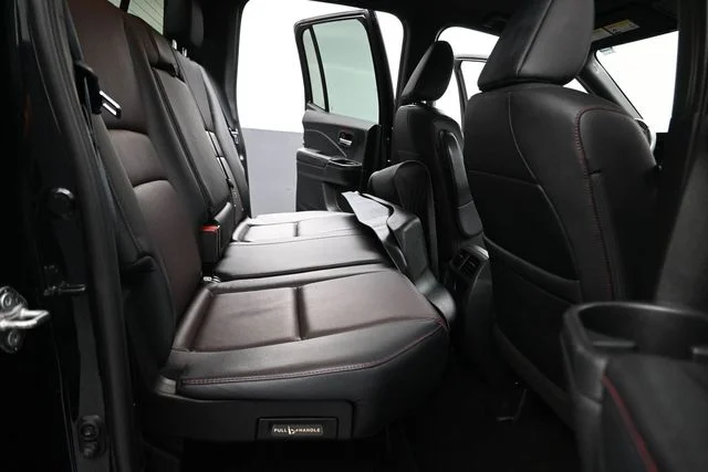 Used 2018  Honda Black Edition image 19