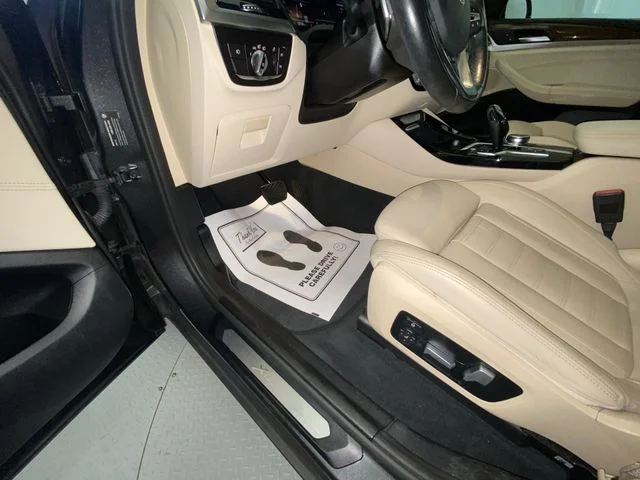 Used 2021 Gray BMW sDrive30i image 12