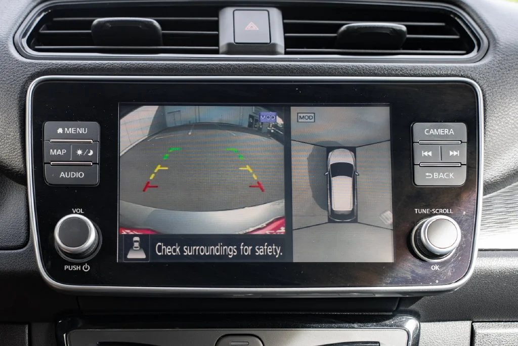 Used 2025 Gray Nissan SV Plus image 17