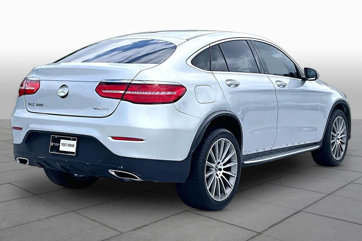 Used 2018 Iridium Silver Metallic Mercedes-Benz GLC 300 image 13