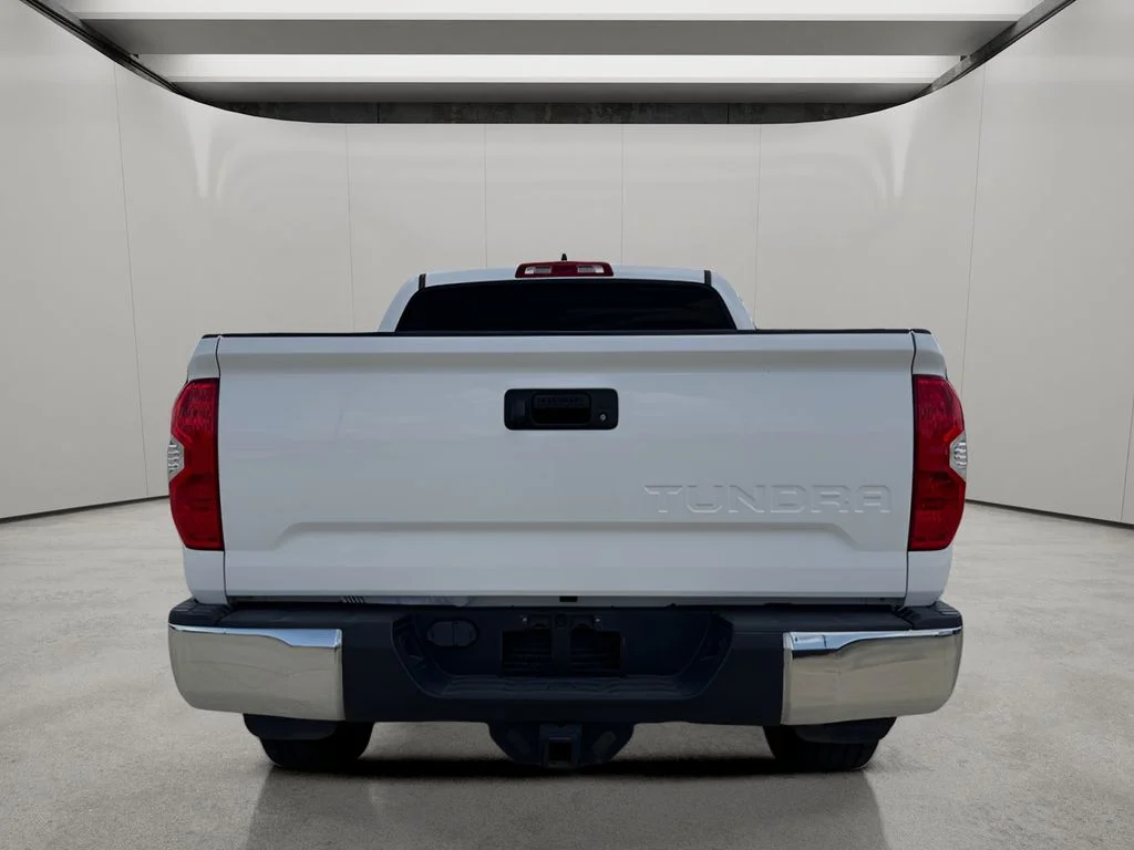 Used 2020 Super White Toyota SR5 image 3