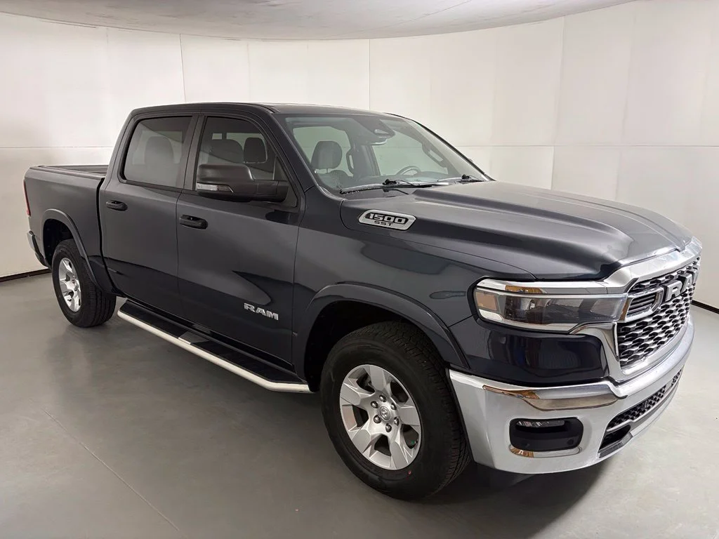 Used 2025 Blue Ram Big Horn/Lone Star image 2