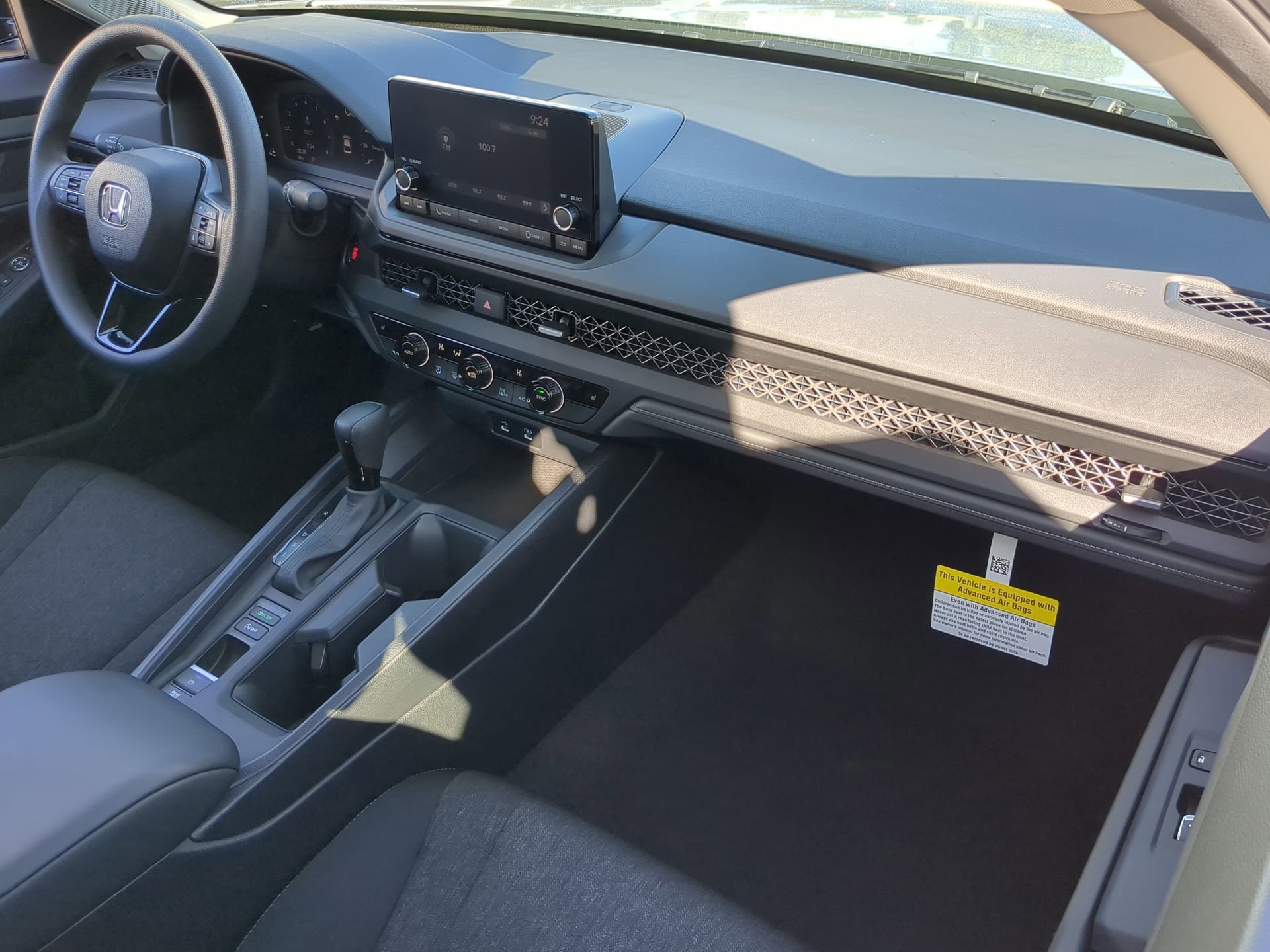 2025 Honda Accord SE - Photo 14