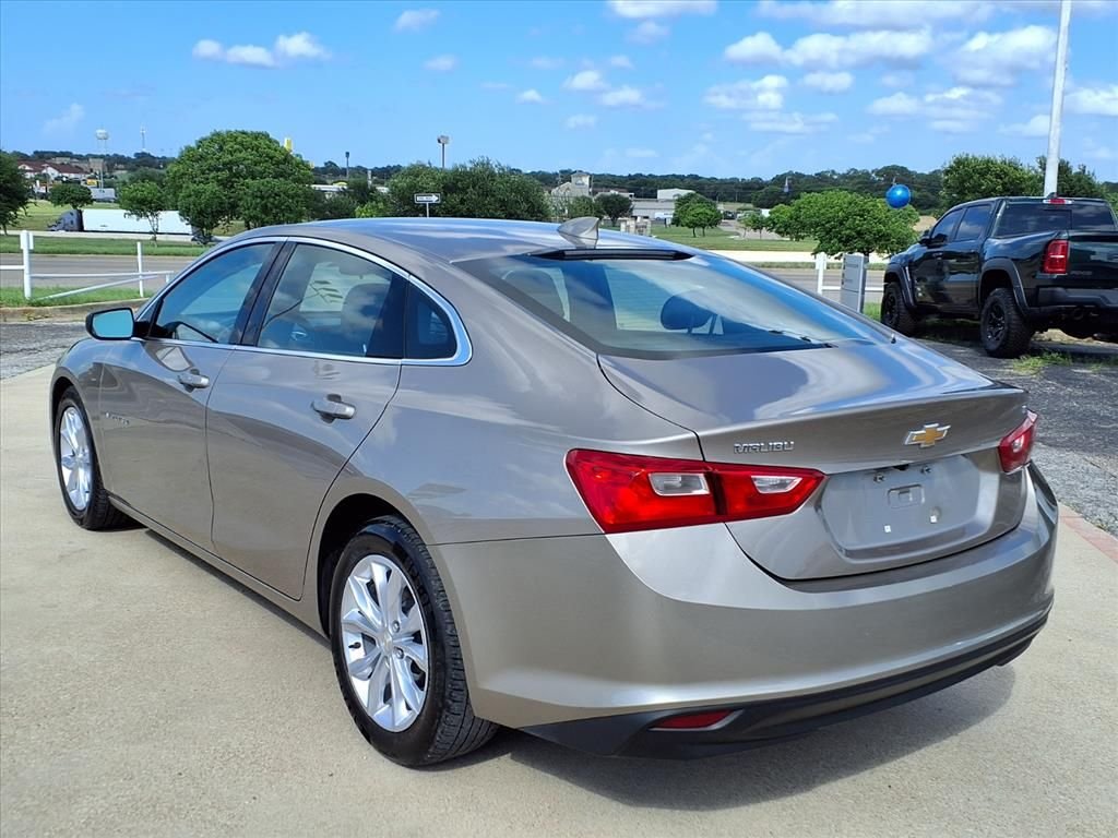 Used 2023 Gray Chevrolet LT image 5