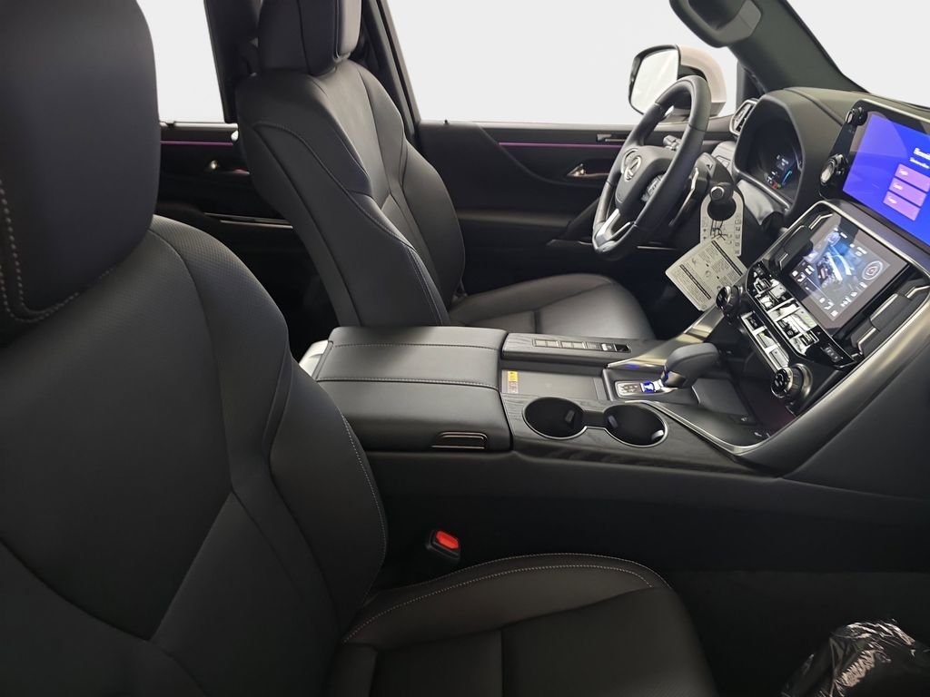 2025 Lexus LX 700h Luxury - Photo 10