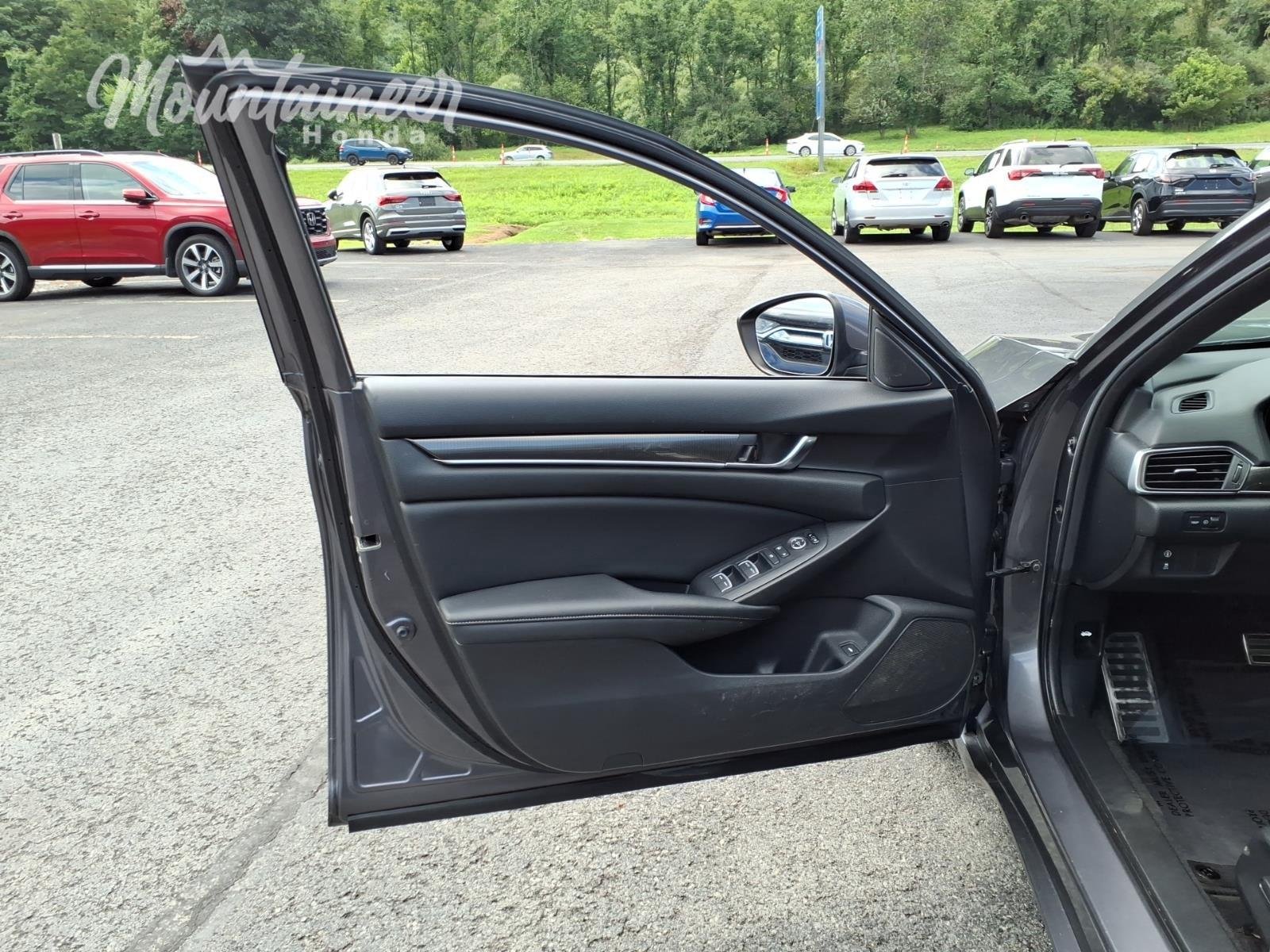 Used 2019 Modern Steel Metallic Honda Sport image 14