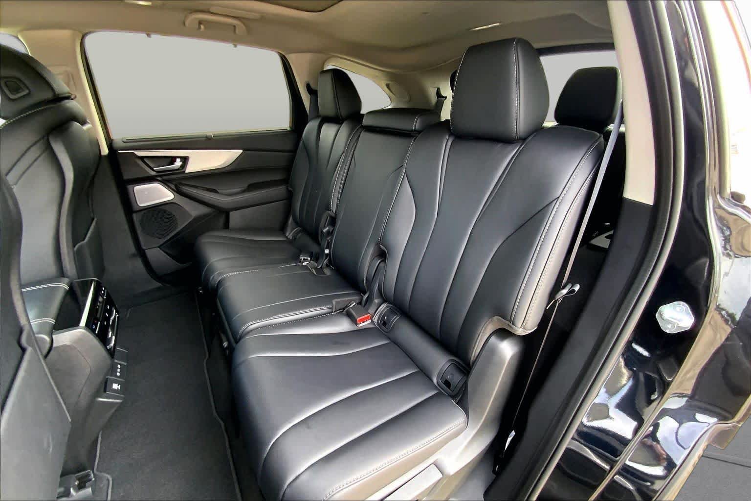 Used 2026 Majestic Black Pearl Acura w/Technology Package image 21