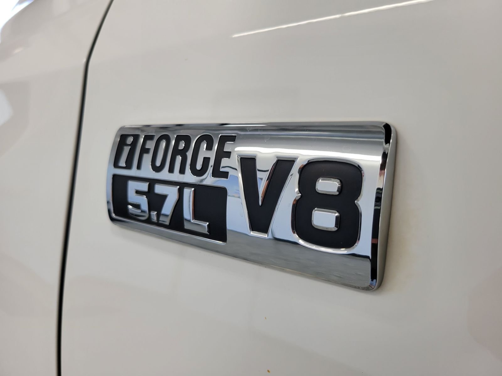 Used 2021 White Toyota SR5 image 32
