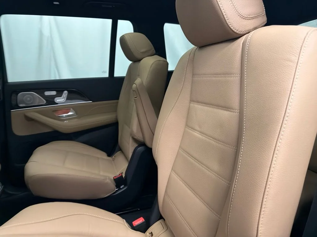 New 2026 Black Mercedes-Benz GLS 450 image 18