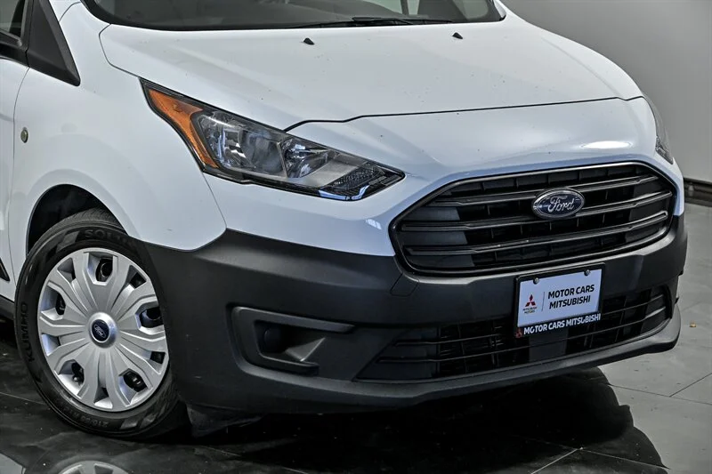 Used 2022 Frozen White Ford XL image 2