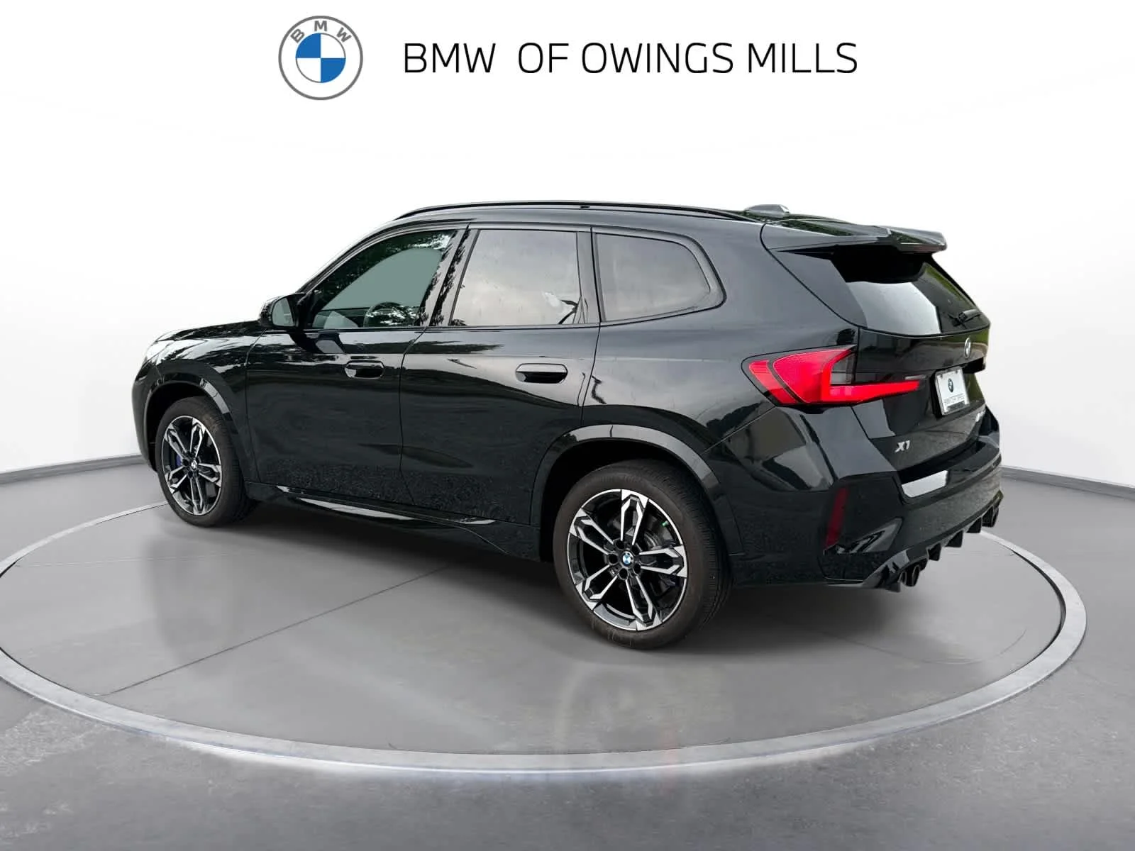 Used 2025 Black Sapphire Metallic BMW M35i image 6